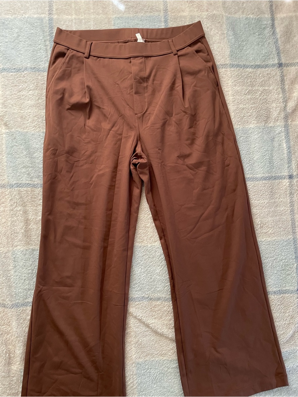 HALARA Wide-Leg Pants in Chestnut Brown